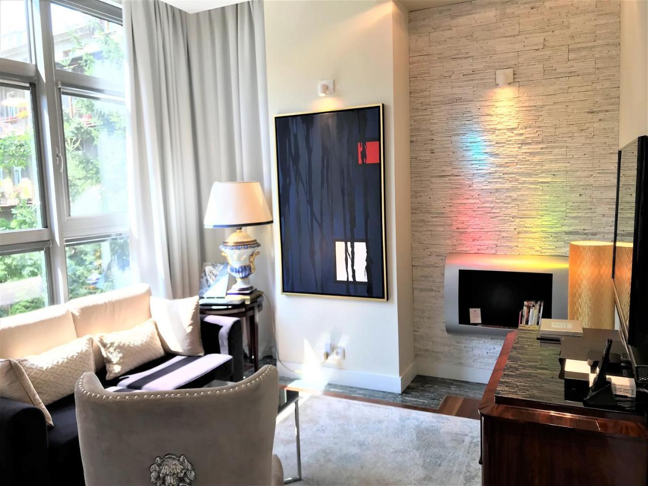 Mondrian Luxury Suites & Apartments Krakow Old Town Esterno foto