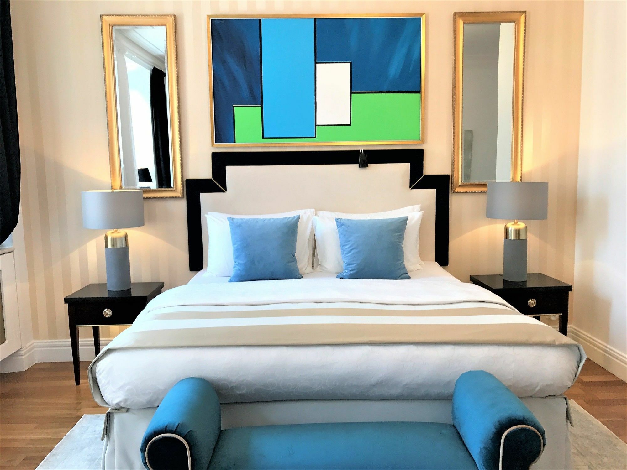 Mondrian Luxury Suites & Apartments Krakow Old Town Esterno foto
